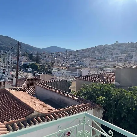 Holiday home The Captains Poros Town
